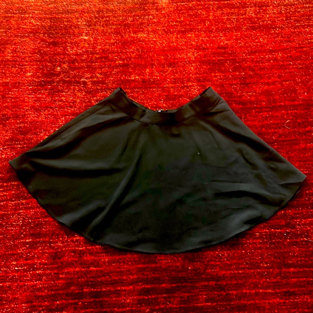 Black Skirt. Size M. Cotton.